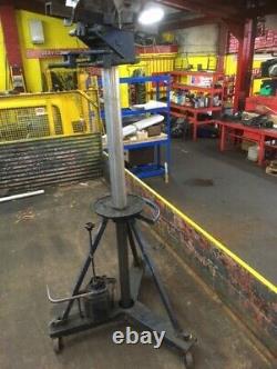 Epco / Major Lift Pit or Floor Trans Jack 1 x Ton Capacity Foot Operated