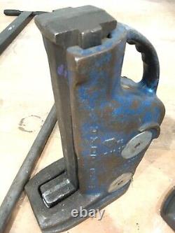 Tangye Hydraclaw Industrial Toe Jack 5 ton with 7 inch Lift- Used
